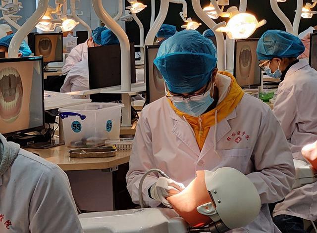 作为医疗服务机构,桂林医学院附属口腔医院(口腔医学院)是桂林医学院